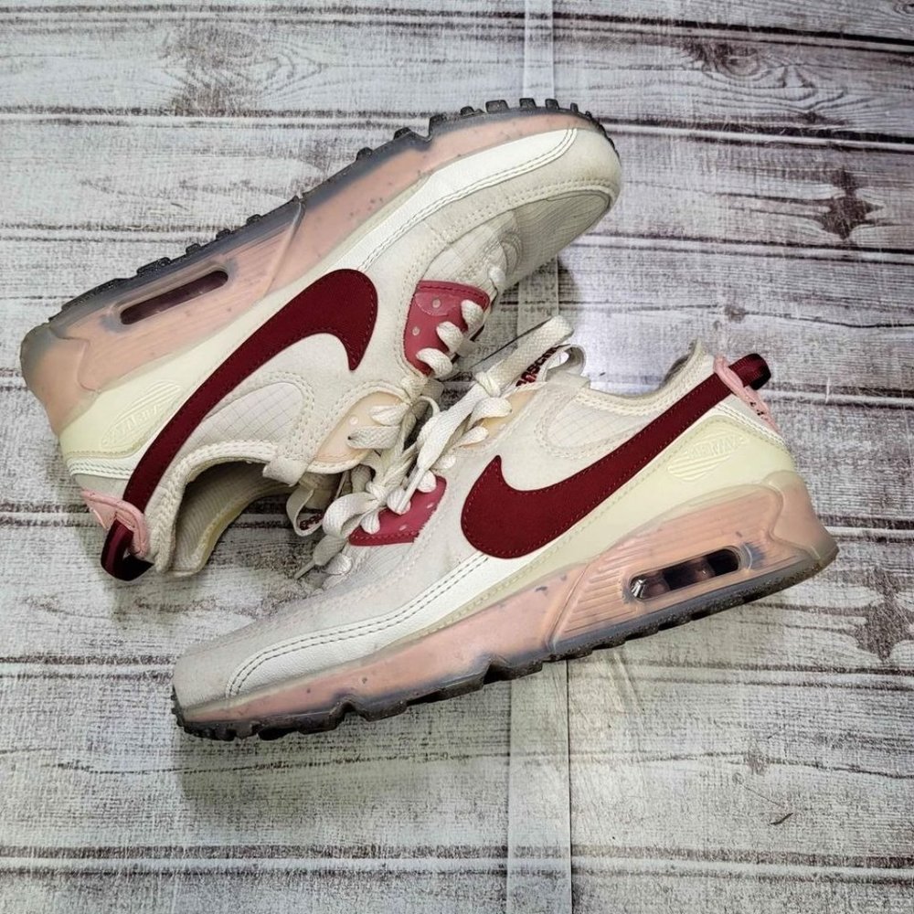 Nike Air Max 90 Terrascape Pomegranate (made from all recycle items)